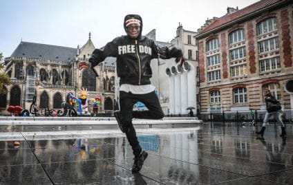 danse-moonwalk-réseaux-sociaux-succès