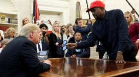 Kanye-West-Donald-Trump-code-accès-iPhone-fan