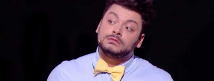 Kev Adams jugé gênant avec son hommage à Stromae