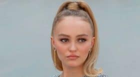 Lily-Rose Depp en bikini sur la toile