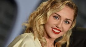 Miley Cirus redevient comédienne pour la série Black Mirror