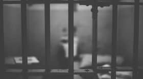 violeur prison enfant