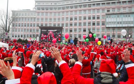 20 000 turinois déguisés en père noel