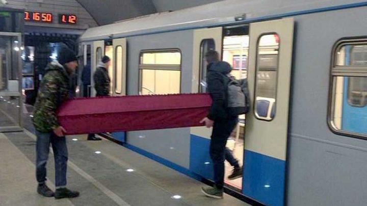 cercueil métro russe