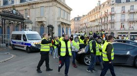 Les Gilets jaunes veulent entrer à l'Elysée