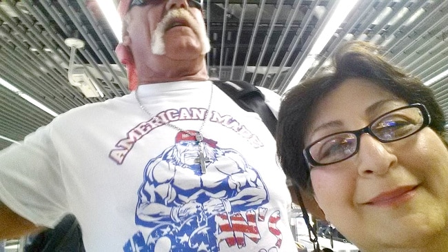 selfie avec hulk hogan