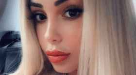 Nabilla annonce sur Instagram la mise en vente de sa collection de lipsticks