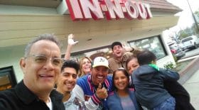 Tom Hanks a payé les commandes des clients
