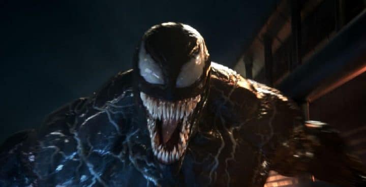 Venom montre les dents
