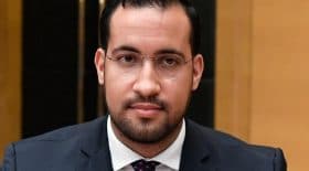 affaire-benalla-passeports-telephone