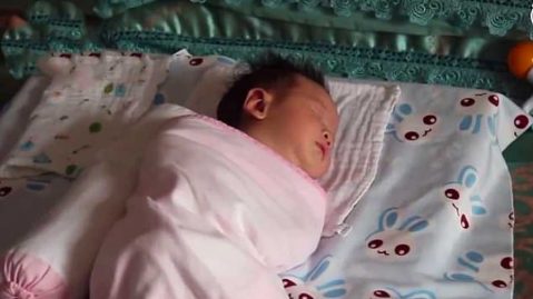 bébé prononce son premier mot