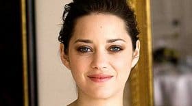 L'énorme bourde d'André Manoukian sur Marion Cotillard