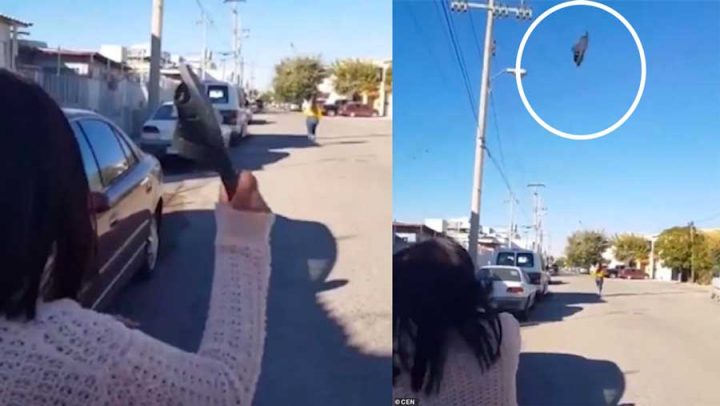 mère jette sandale claquette sur sa fille