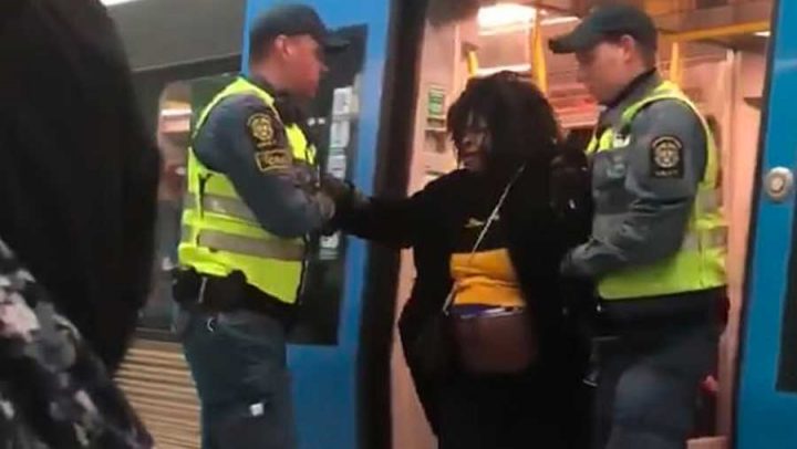 femme enceinte jetée hors du métro