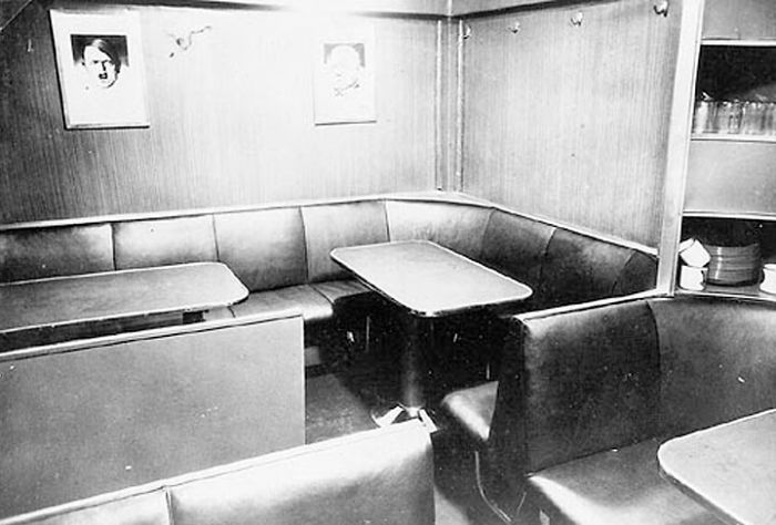 Hindenburg lounge
