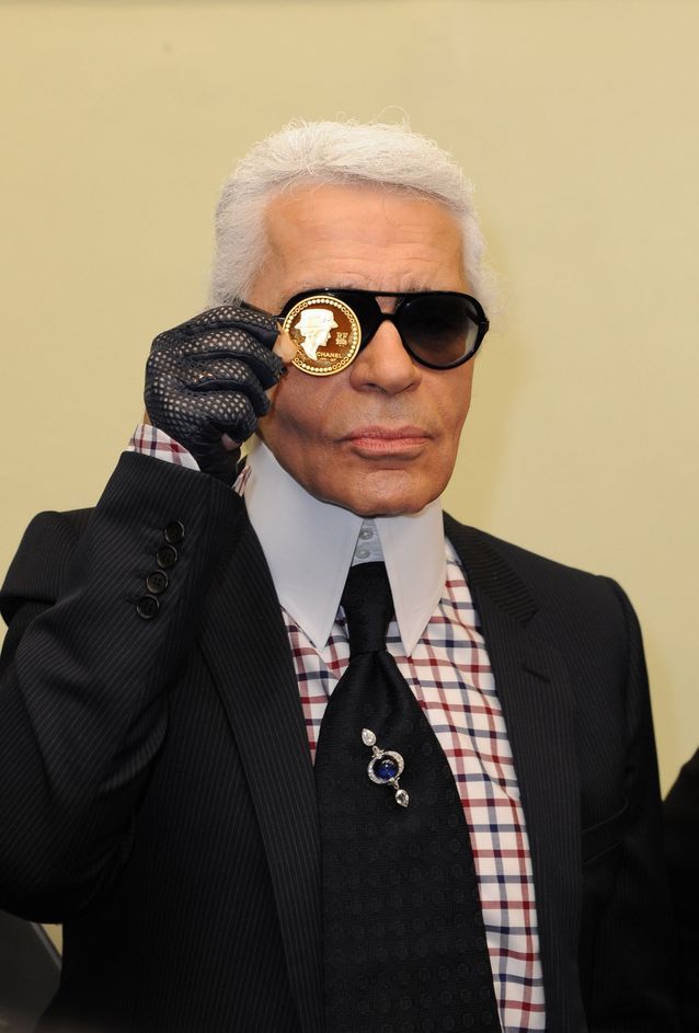 Karl-Lagerfeld-et-la-piece-de-5-qu-il-a-designe