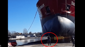 Tanker vs ouvrier