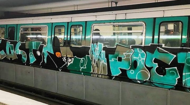 graffitis métro