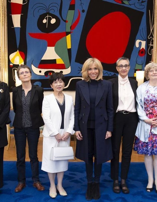 Brigitte Macron ose le jean slim à l'Elysée