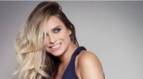 clara-morgane-entierement-nue-selfie-fait-fondre-coeur-fans