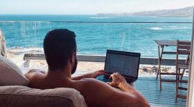 devenir assistant d'un millionnaire job de rêve