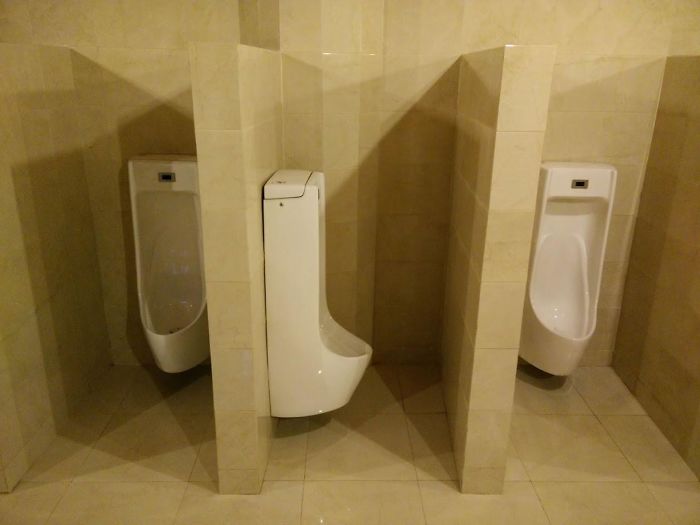 toilettes chelous