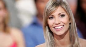alexandra-rosenfeld-fait-la-folle-petite-culotte-et-se-fait-photographier-cachette