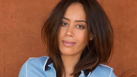 amel-bent-victime-grossophobie-repond-cash-internautes