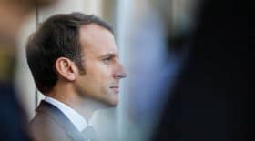 emmanuel-macron-au-plus-mal-ses-proches-tirent-sonnette-dalarme