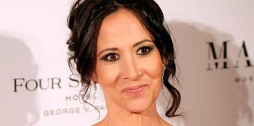 fabienne-carat-ose-decollete-plongeant-subjugue-fans-plus-belle-la-vie