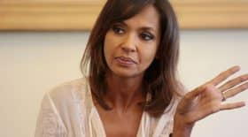 Karine Le Marchand très protectrice avec sa fille