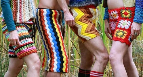 messieurs-preparez-vous-accueillir-le-short-facon-crochet-et-entierement-recycle-pour-un-look-qui-dechire