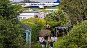 avions dans le jardin taxiway