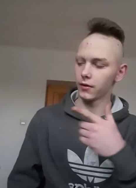 coupe de cheveux improbable