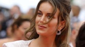 Festival de Cannes : Oups, un sein s'échappe