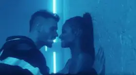m-pokora-clip-hyper-caliente-saffiche-avec-compagne
