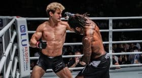 mma-se-fait-mettre-ko-28-secondes-ressort-huit-fractures-visage
