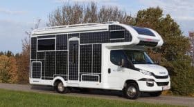 pour-les-amoureux-du-road-trip-voici-le-camping-car-solaire