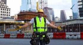 Agent de construction influenceur