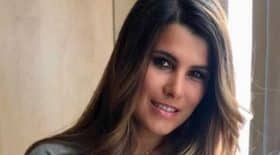 Karine Ferri en dévoile beaucoup