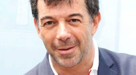 stephane-plaza-vous-ne-devinerez-jamais-lage-de-sa-compagne-lorsquil-avait-23-ans