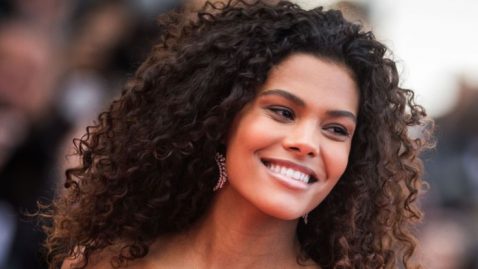 La photo de Tina Kunakey qui fait scandale