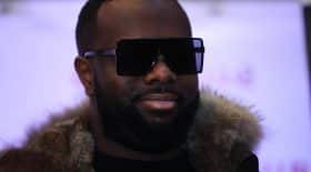 Maître Gims se dévoile sans ses lunettes