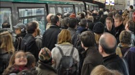 metro paris bondé