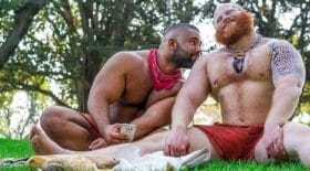il-sinjecte-silicone-dans-les-testicules-et-en-meurt-sa-mere-parle-dune-secte
