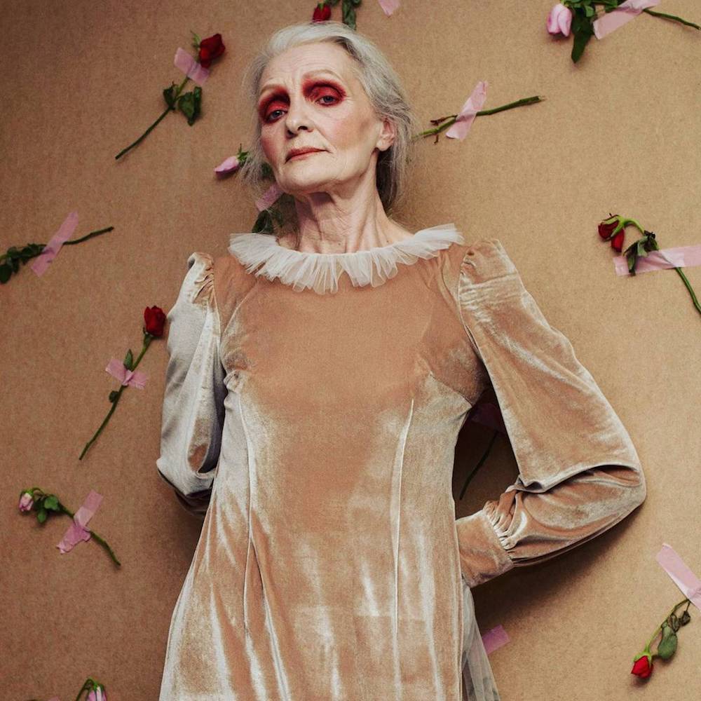 Ces mannequins seniors rayonnants nous prouvent que la beauté n'a pas d