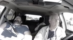 Papy s'endort au volant et fait preuve de mauvaise foi