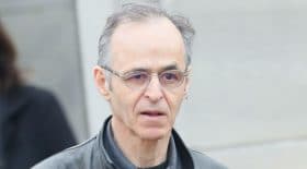 Découvrez la parodie hilarante de Jean-Jacques Goldman