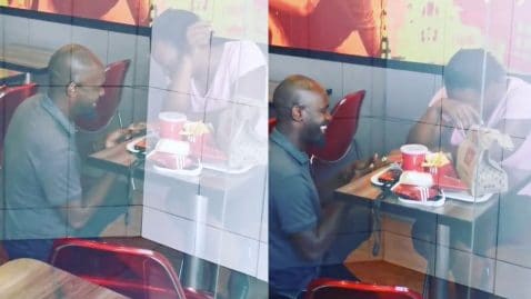 Demande en mariage dans un KFC