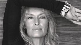 estelle-lefebure-sa-fille-ilona-smet-prend-une-superbe-photo-delle-lingerie
